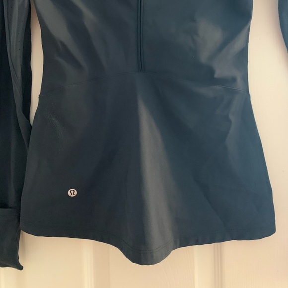 Limited Edition LuluLemon zip up Jacket - Picture 8 of 8
